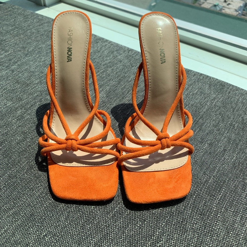 Heels - Picture 2 of 5